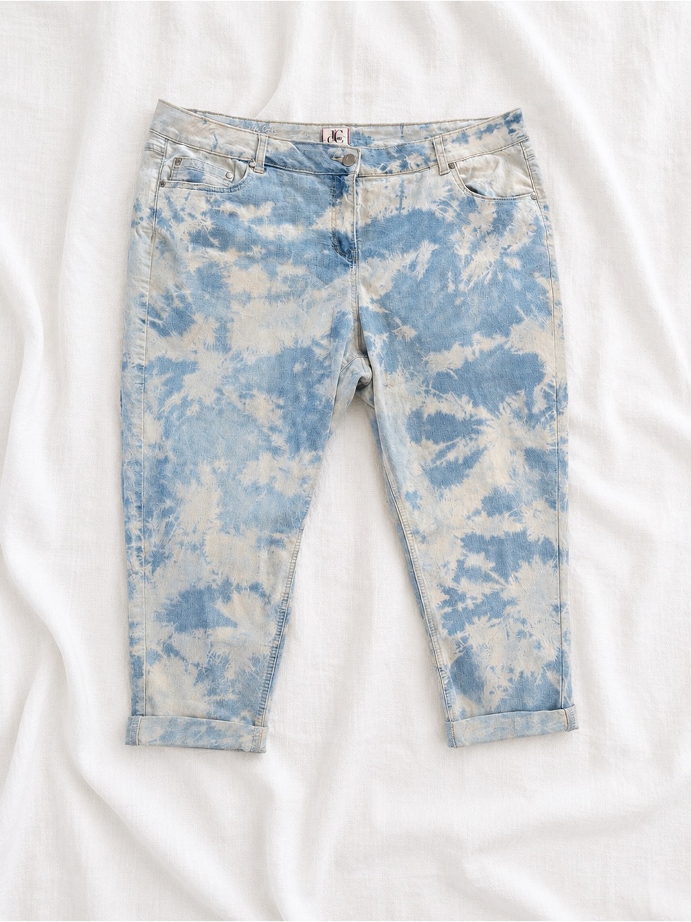 DC Light Blue & Cream Tie-Dye Cropped Jeans - Women